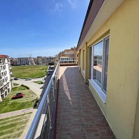 Valemar Apartamento *